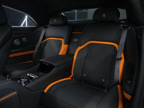 Used 2025 Rolls-Royce Spectre Black Badge w/ Spectre Enhancement Package AWD/4WD image 15