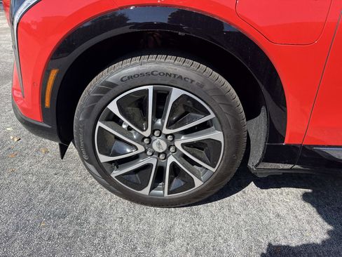 New 2026 Cadillac Optiq Sport 1 image 9