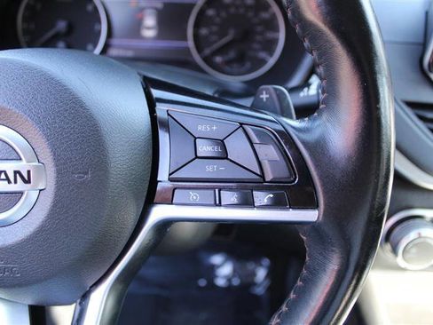 Used 2019 Nissan Altima 2.5 SR FWD image 16