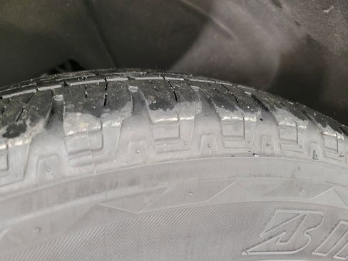 Used 2019 GMC Yukon XL Denali image 4