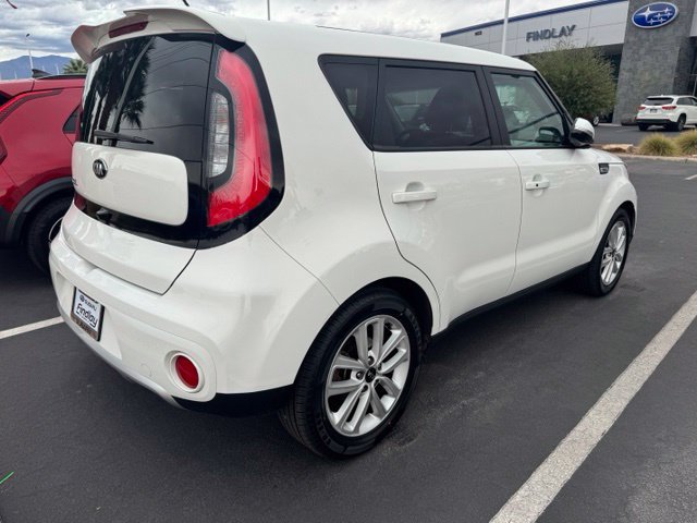 Used 2018 Kia Soul + w/ + Primo LIT Package FWD image 3