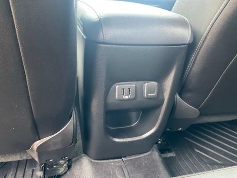 Used 2020 Chevrolet Colorado Z71 AWD/4WD image 24