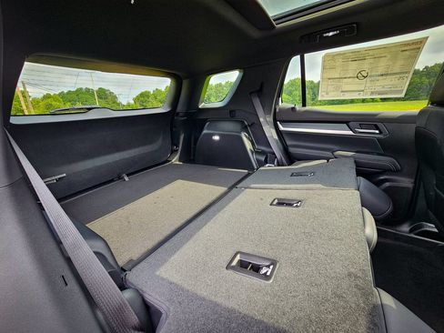New 2027 GMC Terrain Elevation w/ Elevation Premium Package AWD/4WD image 40