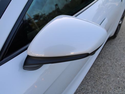 Certified 2025 Porsche Taycan image 33