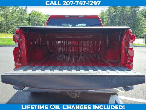 Used 2024 Chevrolet Silverado 1500 LT AWD/4WD image 10