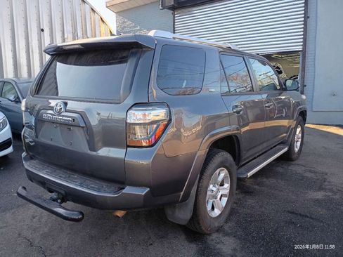 Used 2017 Toyota 4Runner TRD Off-Road Premium image 6