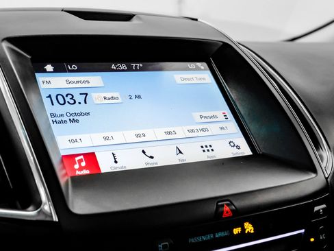Used 2019 Ford Edge Titanium w/ Equipment Group 301A FWD image 36