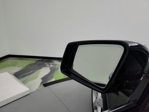 Used 2014 Mercedes-Benz E 350 Sedan image 16