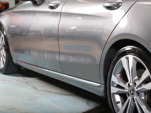 Used 2018 Mercedes-Benz C 300 Sedan image 17