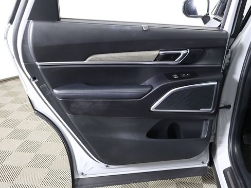 Used 2022 Kia Telluride SX w/ SX Prestige Package AWD/4WD image 32