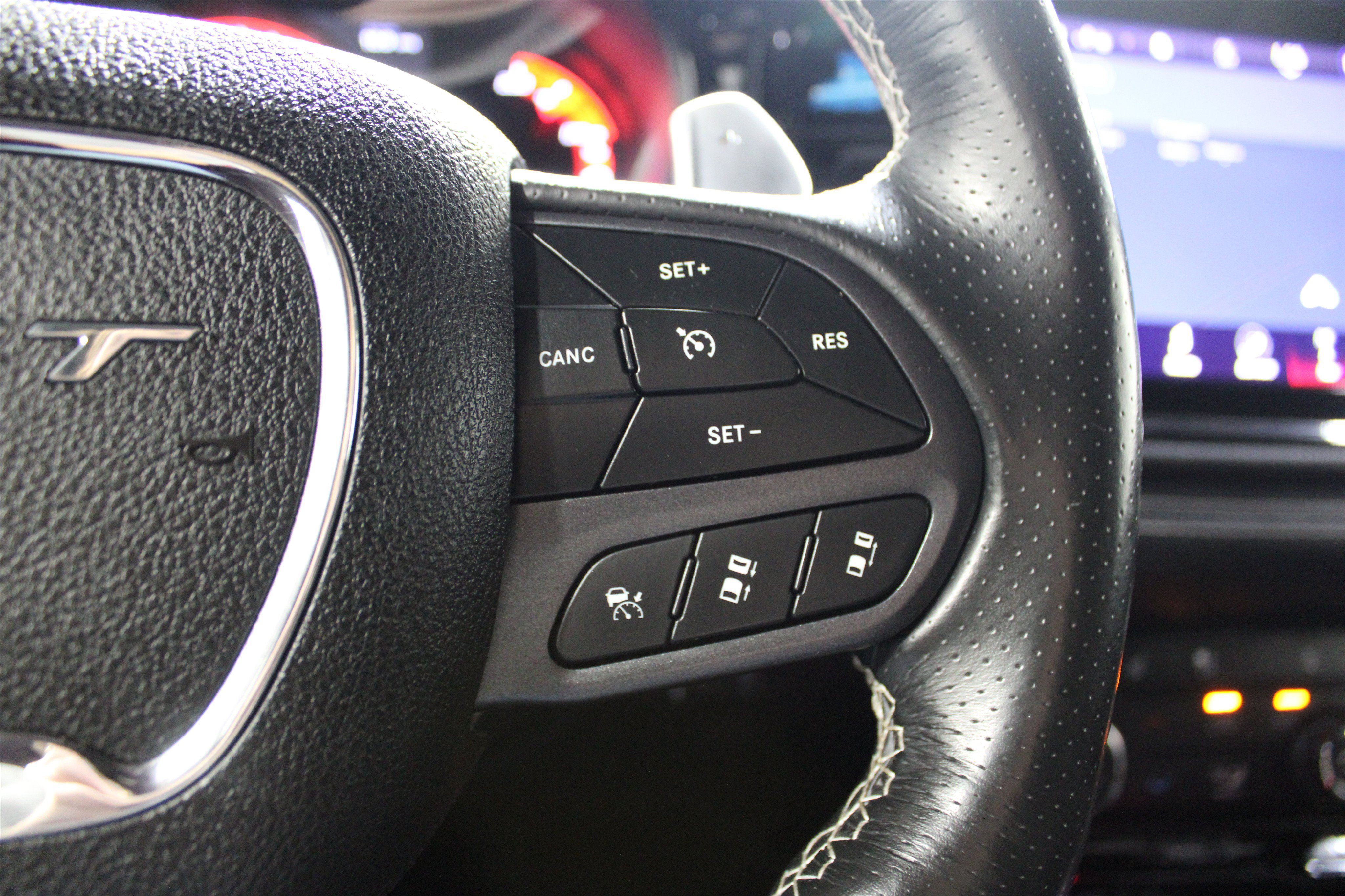 Used 2021 Dodge Durango SRT Hellcat w/ Technology Group AWD/4WD image 11