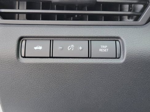 New 2026 Nissan Altima 2.5 SR w/ SR Premium Package FWD image 19