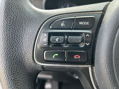 Used 2018 Kia Optima LX w/ 17" Alloy Wheels Package image 19