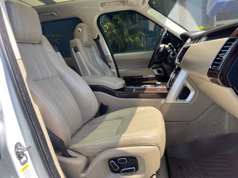 Used 2014 Land Rover Range Rover Supercharged image 22