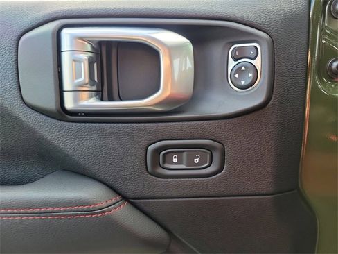 Used 2023 Jeep Wrangler Unlimited Rubicon 4xe image 18