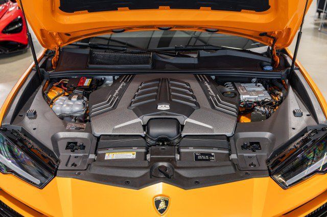 Used 2022 Lamborghini Urus AWD/4WD image 10
