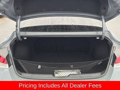 Used 2022 Hyundai Elantra Limited FWD image 9