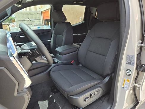New 2026 GMC Canyon Elevation w/ Convenience Package RWD image 9