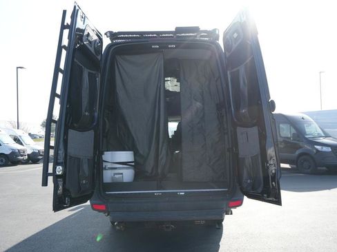 Used 2015 Mercedes-Benz Sprinter 2500 image 6