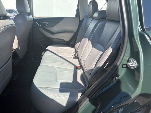 Used 2023 Subaru Forester Base image 11