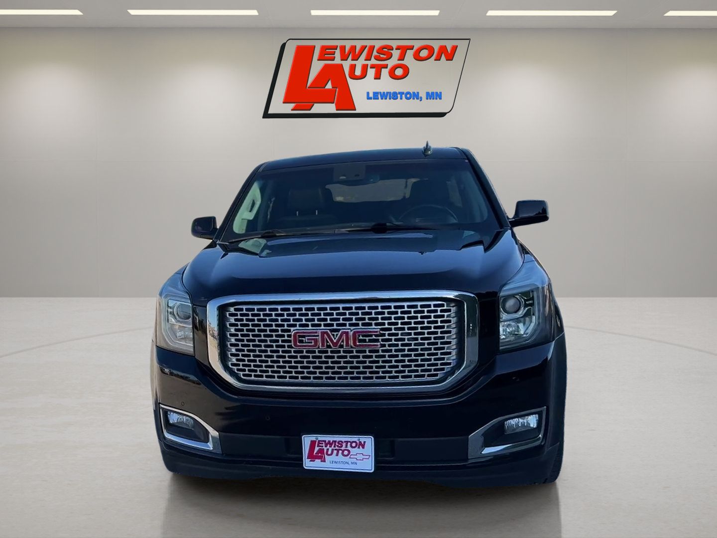Certified 2015 GMC Yukon Denali w/ Premium Package AWD/4WD image 8