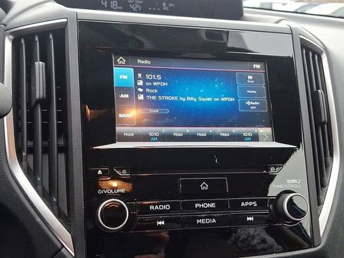 Used 2022 Subaru Crosstrek 2.0i Premium image 16