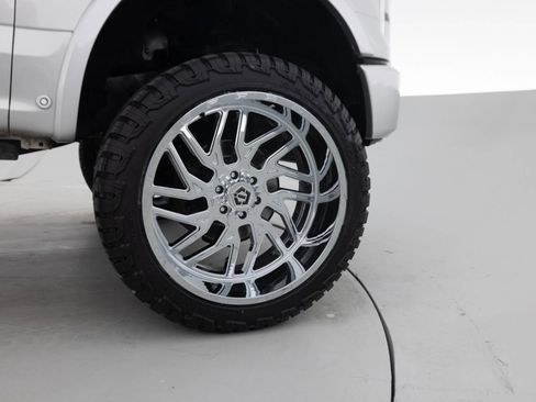 Used 2016 Ford F150 Platinum w/ Equipment Group 701A Luxury AWD/4WD image 19