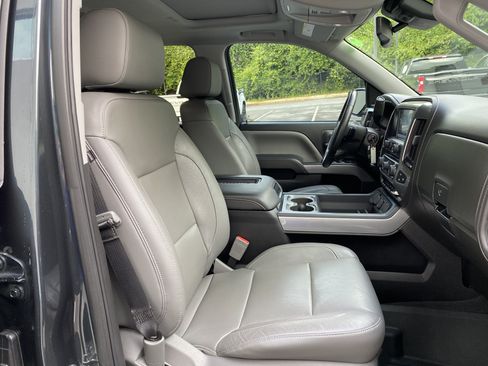 Used 2018 Chevrolet Silverado 1500 LTZ Z71 w/ LTZ Plus Package AWD/4WD image 35