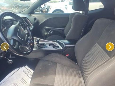 Used 2022 Dodge Challenger GT RWD image 10