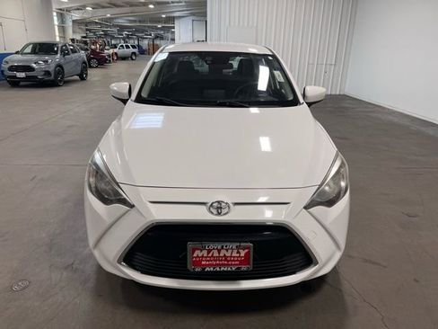 Used 2017 Toyota Yaris iA image 8