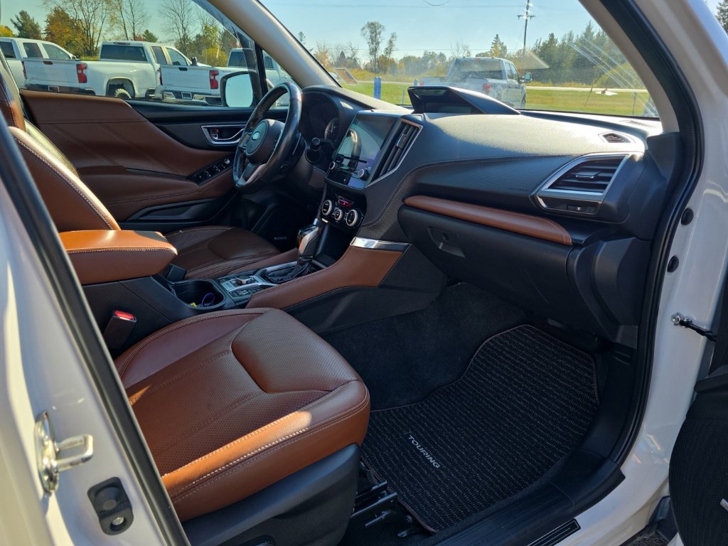 Used 2020 Subaru Forester Touring AWD/4WD image 22