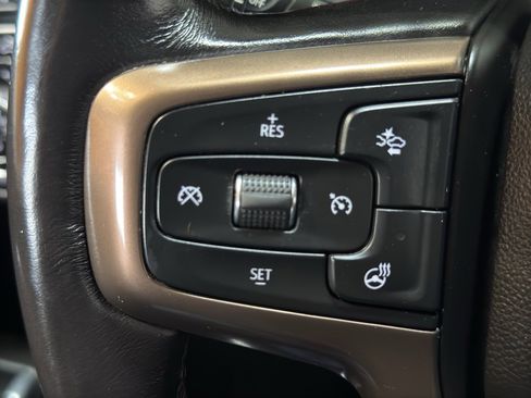 Used 2019 Chevrolet Silverado 1500 High Country w/ Technology Package AWD/4WD image 25