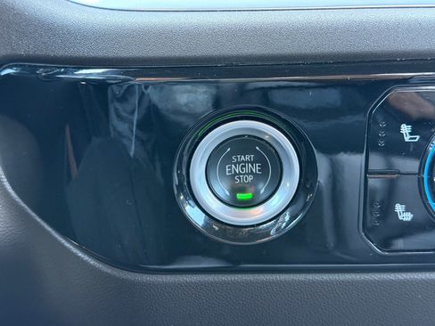 Used 2022 GMC Sierra 1500 SLE RWD image 25