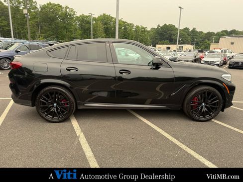 Used 2022 BMW X6 xDrive40i w/ M Sport Package AWD/4WD image 9