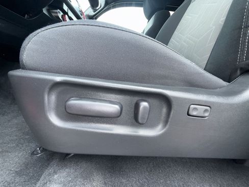 Used 2022 Toyota Tacoma TRD Sport AWD/4WD image 14