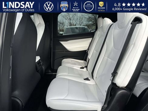 Used 2019 Tesla Model X Performance image 16
