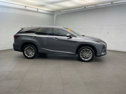 Used 2020 Lexus RX 350L Luxury w/ Accessory Package FWD image 3