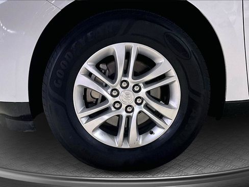 Used 2019 Buick Enclave Essence image 9