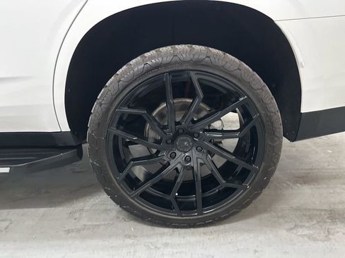 Used 2021 Chevrolet Tahoe Premier w/ Premium Package image 69