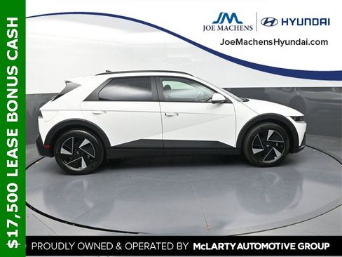 New 2025 Hyundai Ioniq 5 SEL image 1
