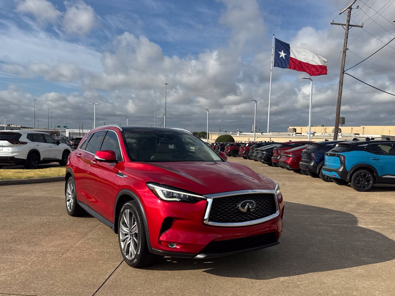 Used 2022 INFINITI QX50 Sensory FWD image 3