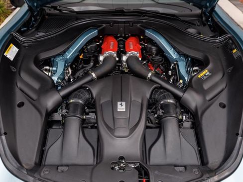 Used 2026 Ferrari Roma Spider RWD image 13