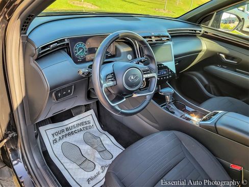 Used 2023 Hyundai Santa Cruz SEL Premium image 9