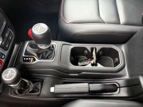 Certified 2024 Jeep Gladiator Rubicon image 27