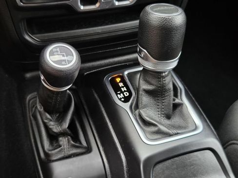 Used 2021 Jeep Gladiator Sport AWD/4WD image 21