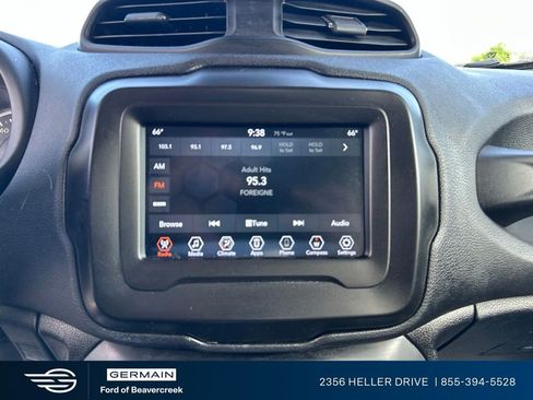 Used 2021 Jeep Renegade Latitude FWD image 18