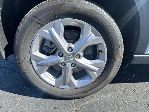 Used 2024 Honda HR-V LX image 9