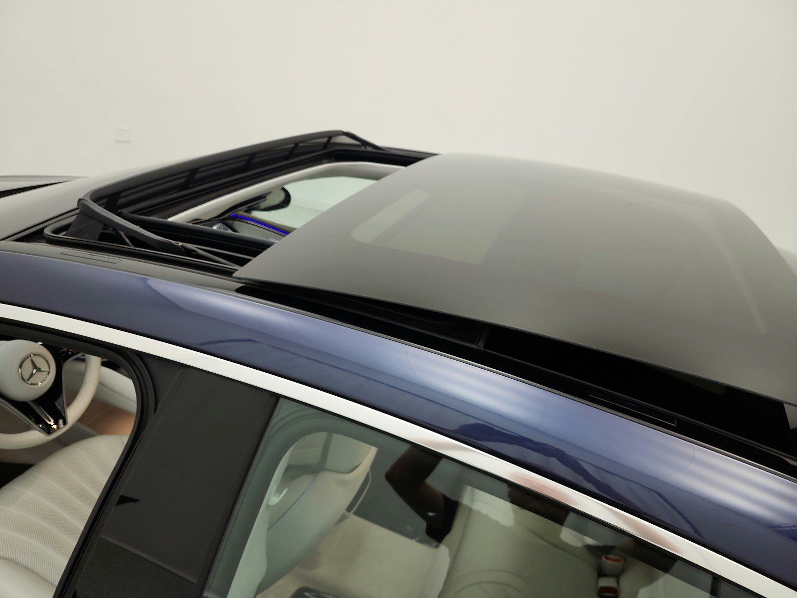 Used 2023 Mercedes-Benz EQS 580 4MATIC Sedan image 11