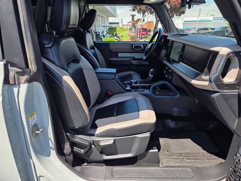 Used 2023 Ford Bronco Wildtrak AWD/4WD image 21