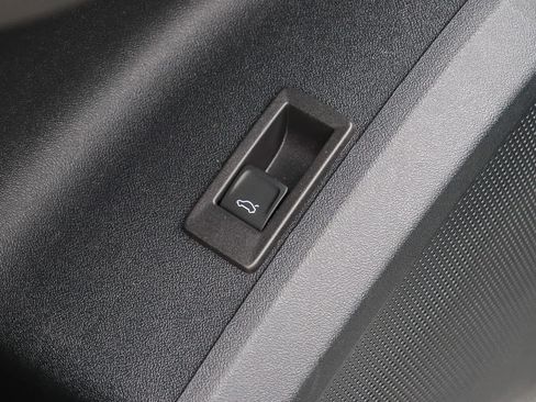 New 2025 Audi Q5 Premium Plus image 27